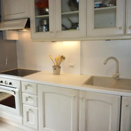 Daire Hermitage Mimosa